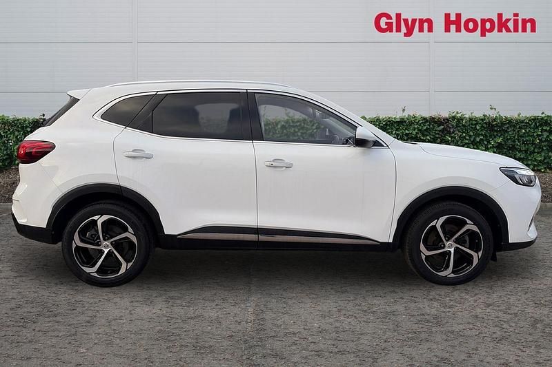 Used MG HS Trophy 162 HP (119 kW) 2024 White SUV
