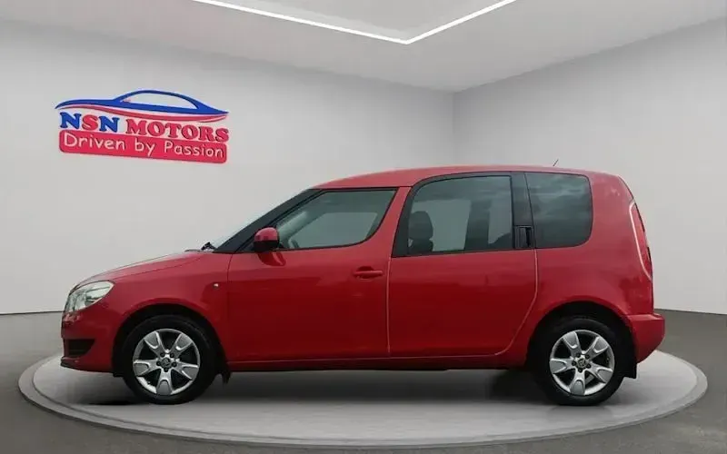 Used Skoda Roomster SE 105 HP (77 kW) 2014 Red MPV