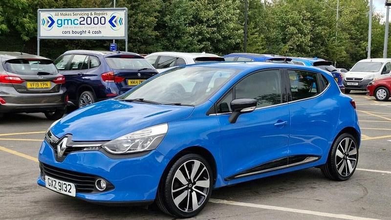 Blue Used 2014 Renault Clio IV Dynamique Hatchback | £4,995 (Fair price) - Image 1/3