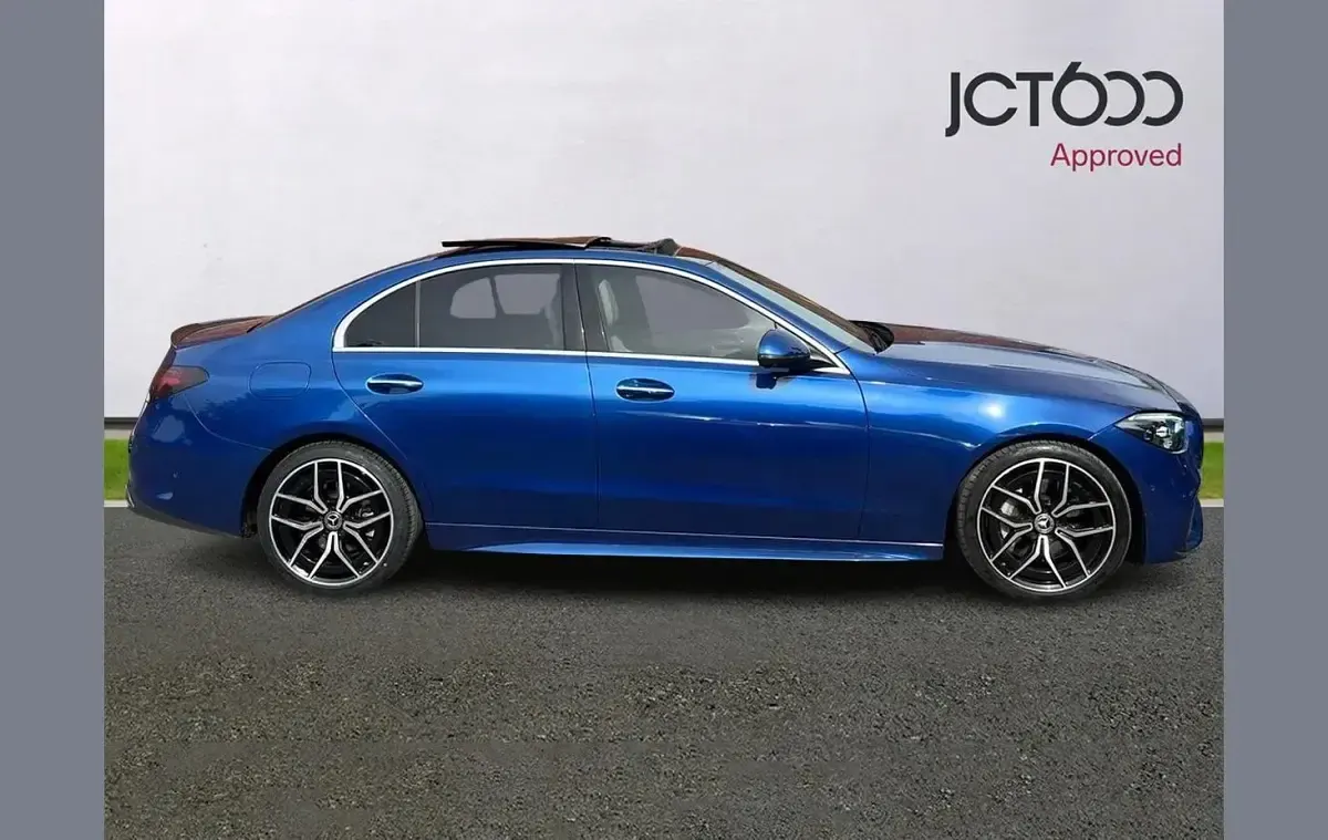 Used Mercedes C300e AMG Line Premium Plus 254 HP (186 kW) 2024 Blue Sedan