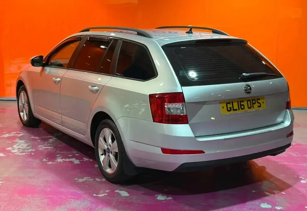 Used Skoda Octavia SE L 110 HP (80 kW) 2016 Silver Estate