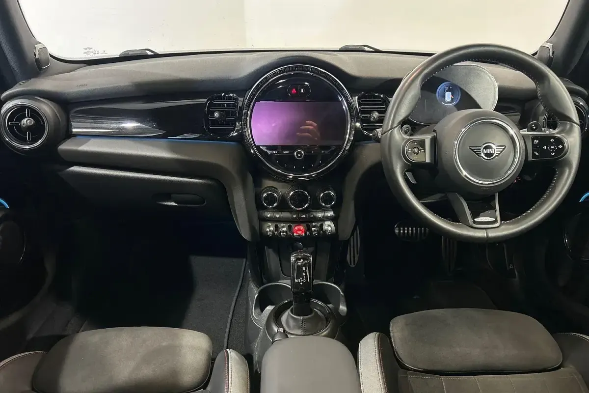 Begagnad Mini Cooper S Hatch 176 HK (129 kW) 2023 Blå Halvkombi