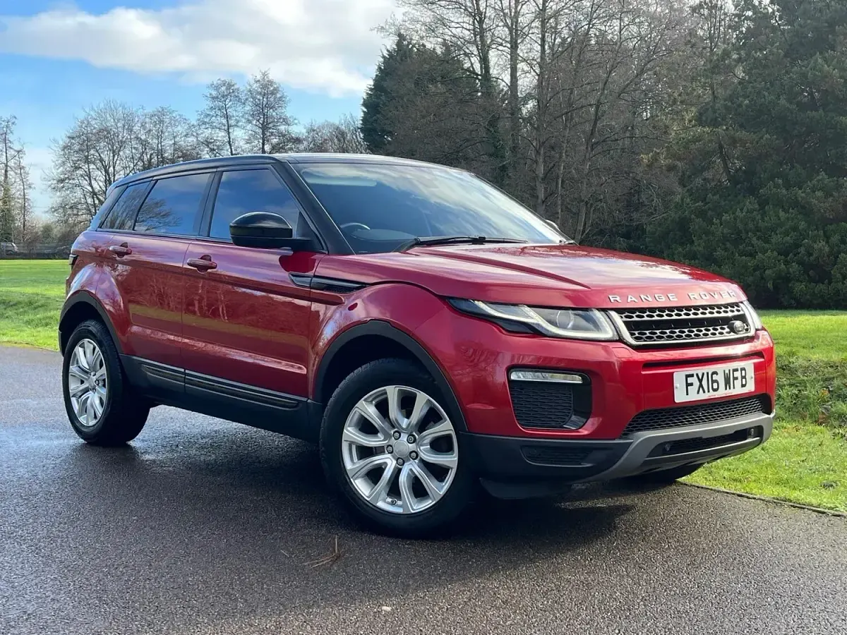 Used Land Rover Range Rover evoque SE 150 HP (110 kW) 2016 Red SUV