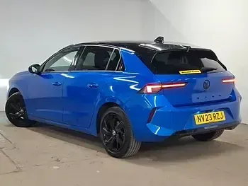 Used Vauxhall Astra 130 HP (95 kW) 2023 Blue Hatchback