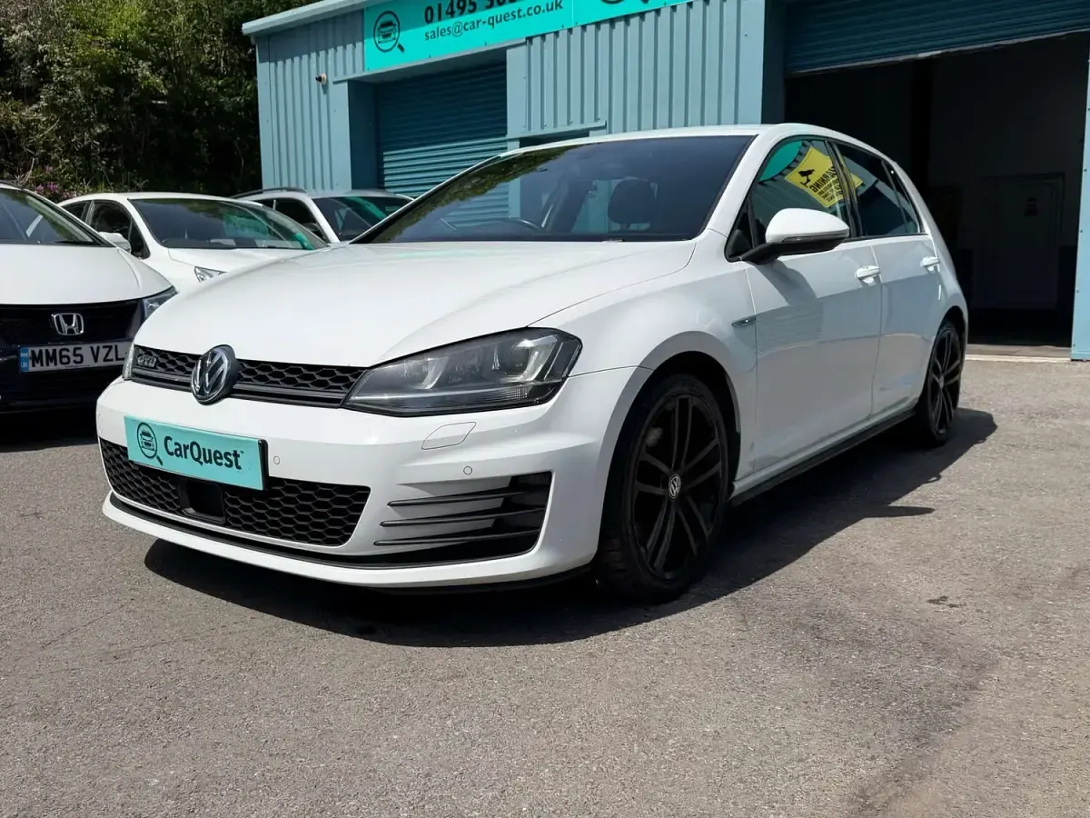 Used VW Golf VII GTD 2016 White Hatchback