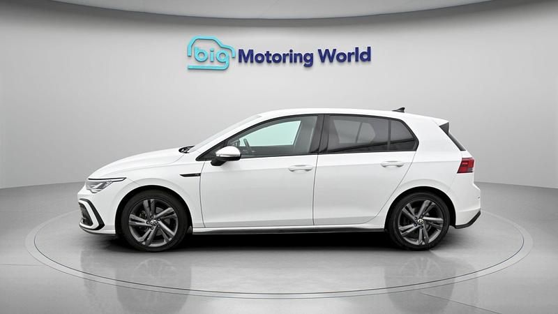 Used VW Golf VIII R-line 148 HP (108 kW) 2024
