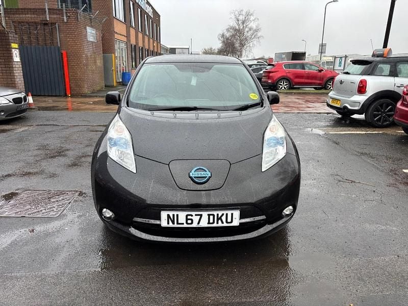Used Nissan Leaf Tekna 80 kW (109 HP) 2017 Black Hatchback