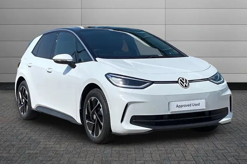 New VW ID.3 Pro 147 kW (201 HP) 2026 Glacier white with solid black roof Hatchback