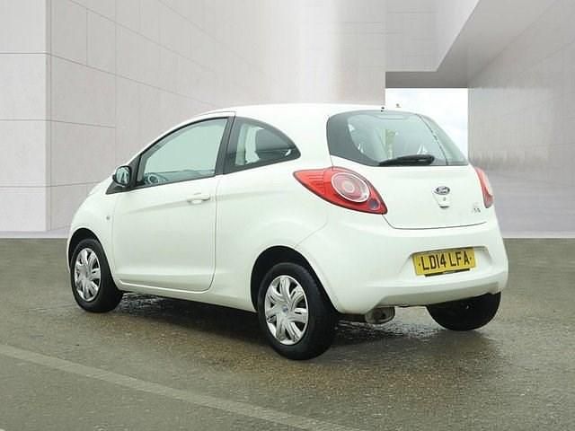 Used Ford Ka S 69 HP (50 kW) 2014 White Hatchback