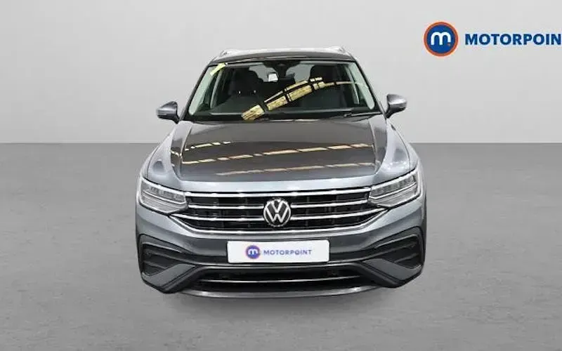 Used VW Tiguan Allspace Life 150 HP (110 kW) 2024 Grey SUV