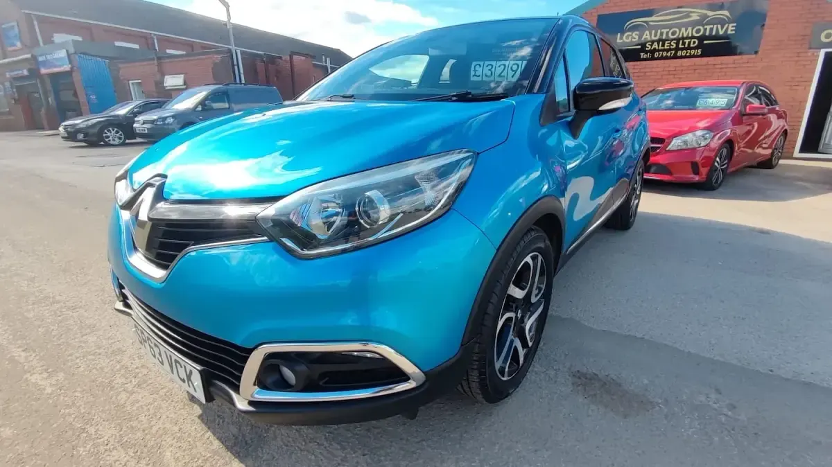 Used Renault Captur Dynamique 90 HP (66 kW) 2013 Blue SUV