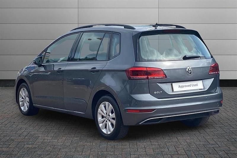 Used VW Golf VII SE 115 HP (84 kW) 2019 Indium grey Hatchback