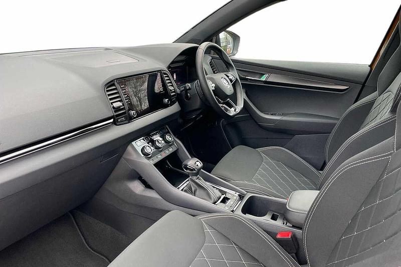 Used Skoda Karoq SportLine 150 HP (110 kW) 2024 Phoenix orange metallic SUV