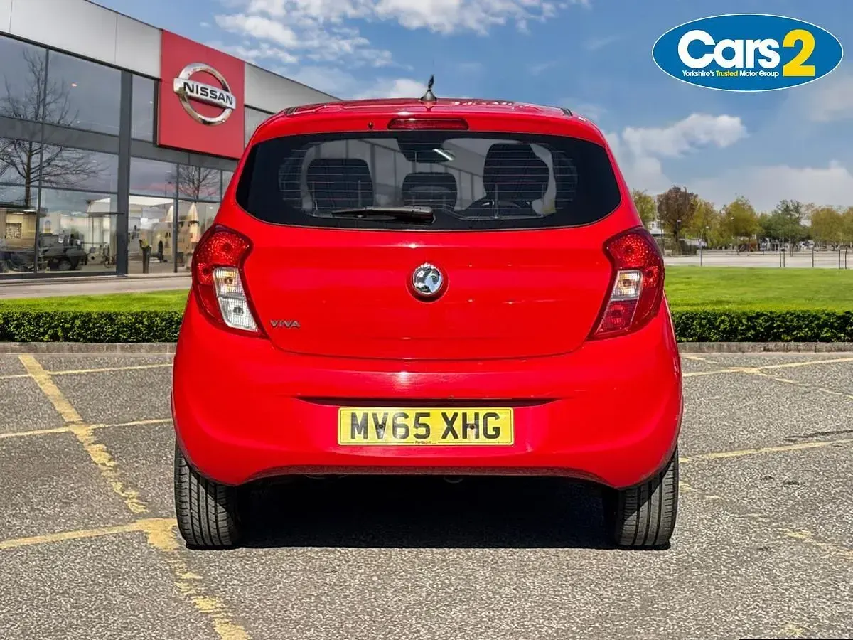 Second-hand Vauxhall Viva 75 CP (55 kW) 2015 Roșu Hatchback