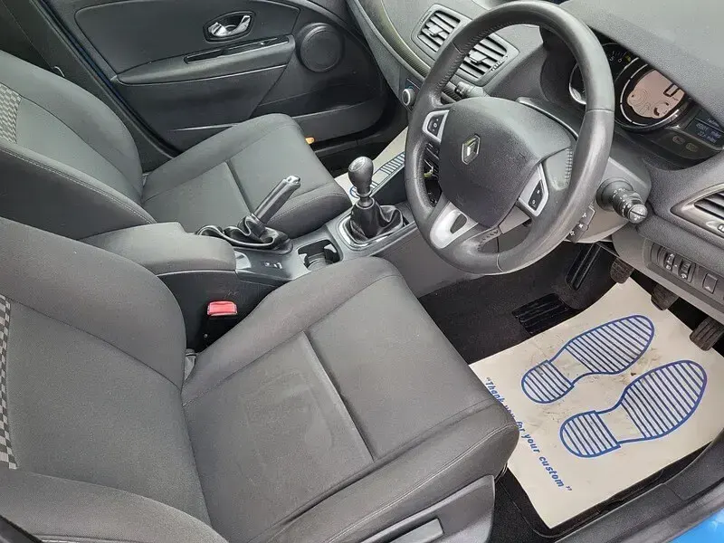 Used Renault Mégane Expression+ 110 HP (80 kW) 2012 Blue Hatchback