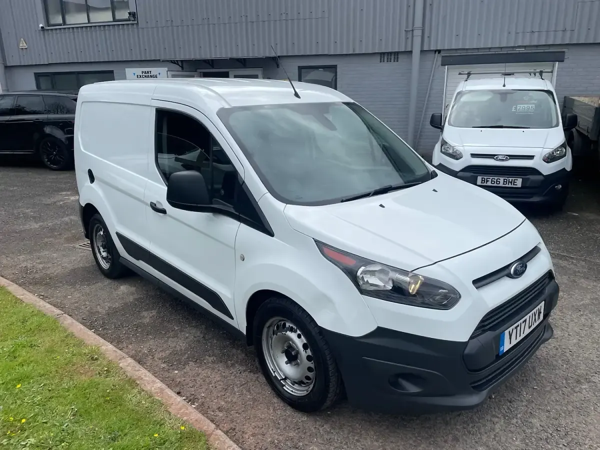 Used Ford Transit 100 HP (73 kW) 2017 White Van