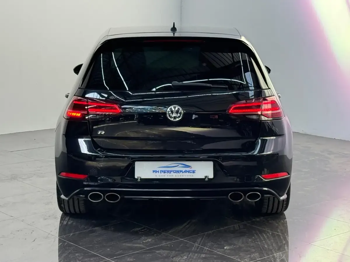 Used VW Golf VII R 300 HP (220 kW) 2019 Black Hatchback