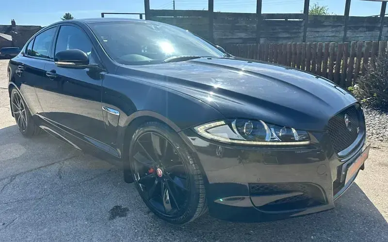 Used Jaguar XF Portfolio 275 HP (202 kW) 2015 Black Sedan