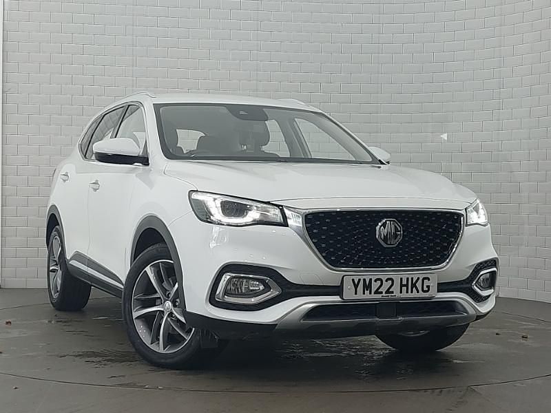 White Used 2022 MG HS Excite SUV | £14,998 (Fair price) - Image 1/4
