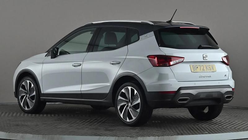 Used Seat Arona FR Sport 110 HP (80 kW) 2023 White SUV