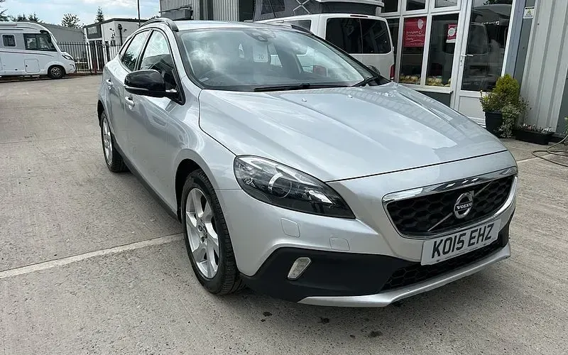Usado Volvo V40 190 HP (139 kW) 2015 Citadino
