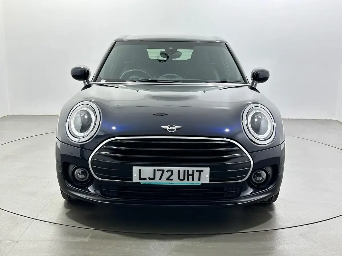 Used Mini Cooper Clubman Exclusive 136 HP (100 kW) 2022 Black Estate