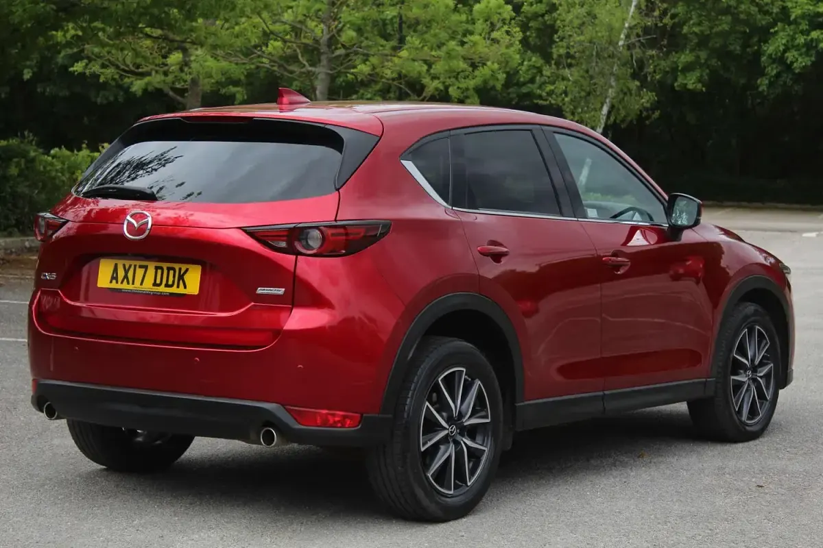 Used Mazda CX-5 Inclusive 150 HP (110 kW) 2017 Red SUV