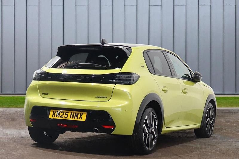 Used Peugeot 208 GT 99 HP (72 kW) 2025 Yellow Hatchback