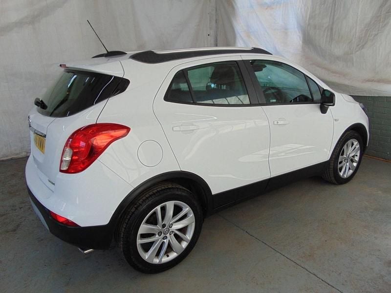 Second-hand Vauxhall Mokka X Active 140 CP (102 kW) 2016 Alb SUV
