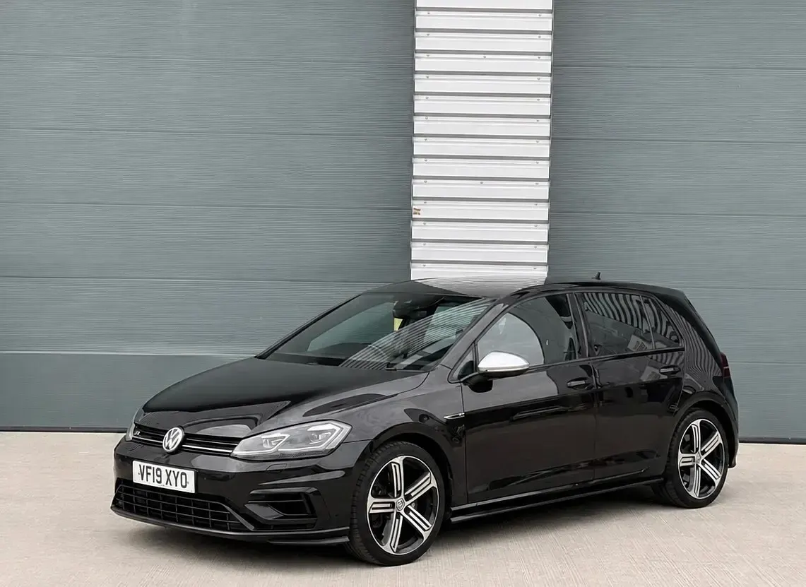 Used VW Golf VII R 310 HP (228 kW) 2019 Black Hatchback