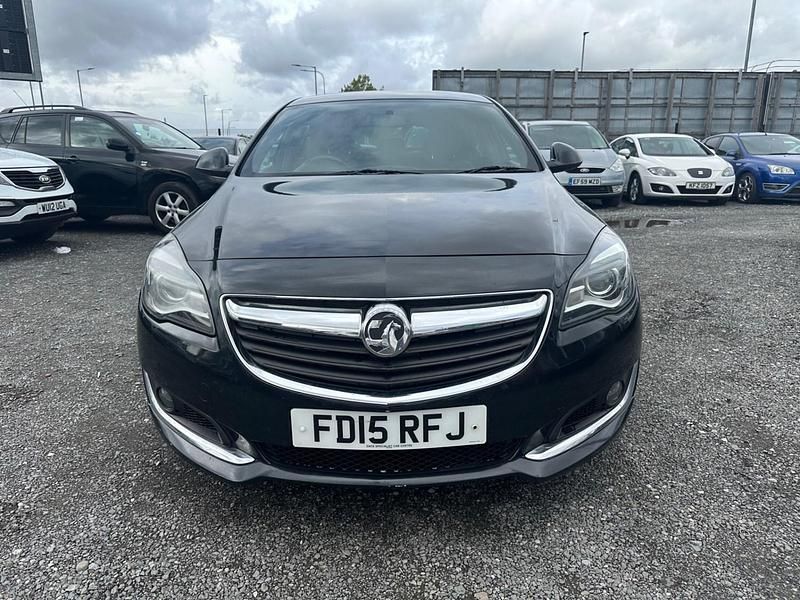 Used Vauxhall Insignia SRi 140 HP (102 kW) 2015 Black Hatchback