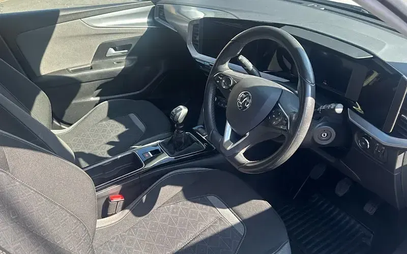 Used Vauxhall Mokka 101 HP (74 kW) 2021 White SUV