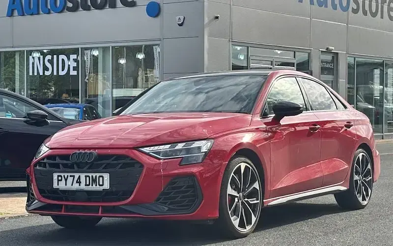 Usado Audi S3 Black Edition 333 HP (244 kW) 2025 Sedan