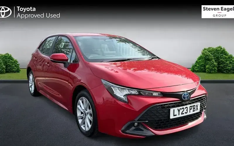 Used Toyota Corolla 140 HP (102 kW) 2026 Hatchback