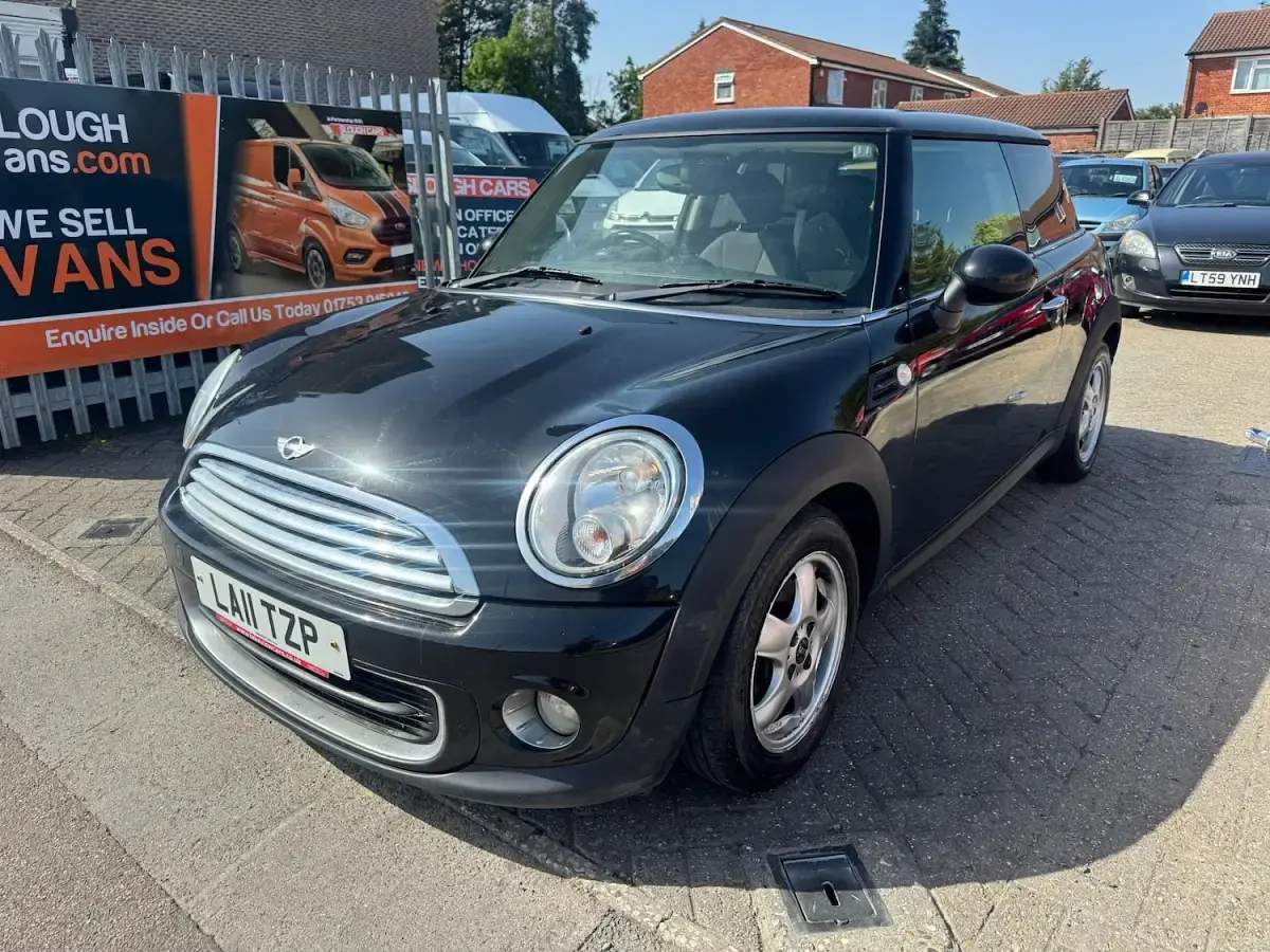 Used Mini ONE Hatch 98 HP (72 kW) 2011 Black Hatchback