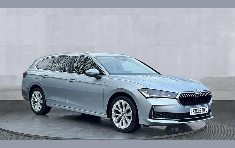 Silver Used 2025 Skoda Superb SE L Estate | £28,350 (Fair price) - Image 1/4