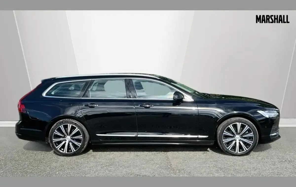Used Volvo V90 Inscription 350 HP (257 kW) 2022 Black Estate