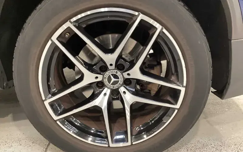 Used Mercedes GLC220 AMG line 170 HP (125 kW) 2019 Blue SUV