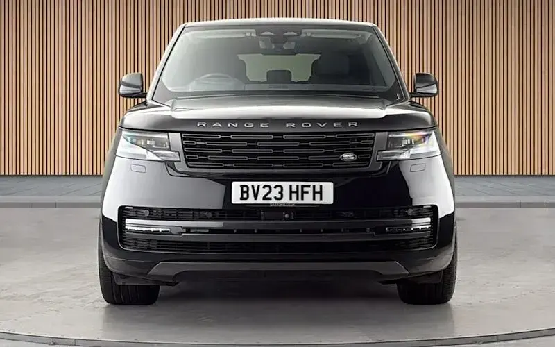 Used Land Rover Range Rover HSE 400 HP (294 kW) 2022 Santorini black SUV