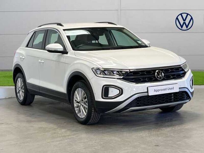 Used 2022 VW T-Roc Life SUV | £19,486 (Fair price) - Image 1/4