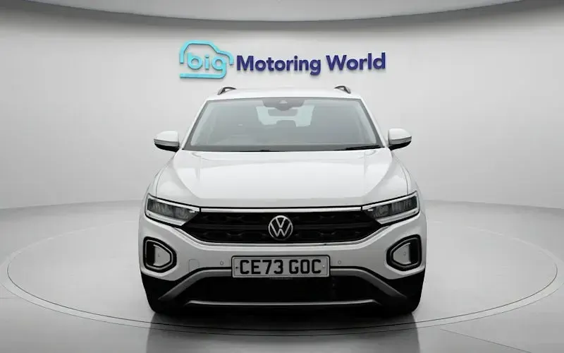 Begagnad VW T-Roc Life 150 HK (110 kW) 2025 SUV