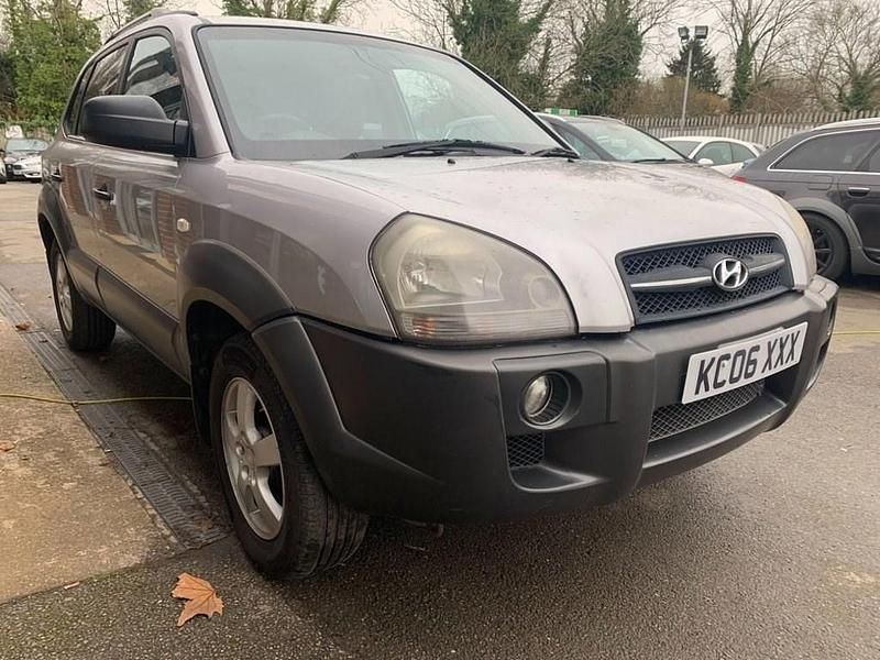 Used Hyundai Tucson 140 HP (102 kW) 2006 Silver SUV