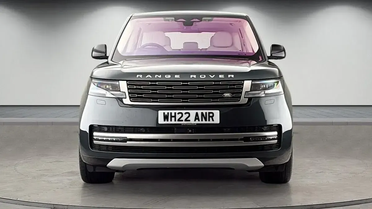 Used Land Rover Range Rover HSE 300 HP (220 kW) 2022 Belgravia green (1dv) SUV