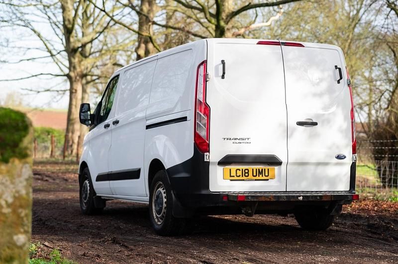 Used Ford Transit Custom 2018 White