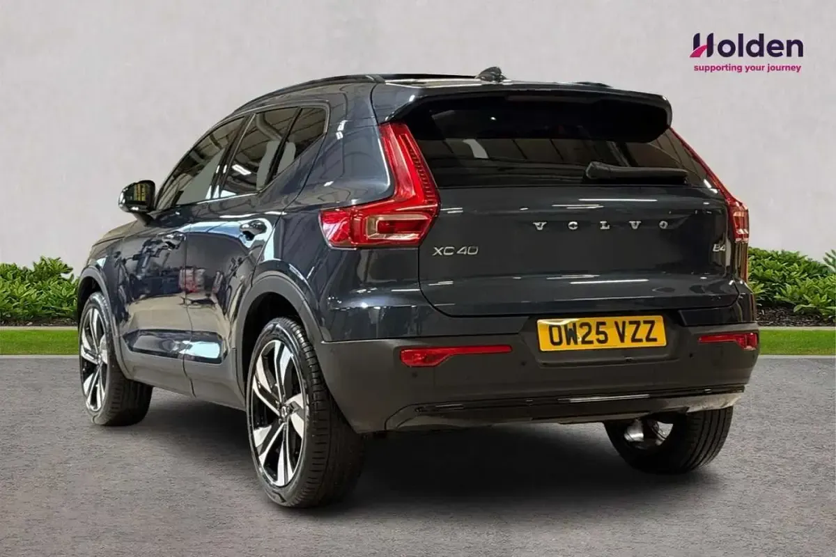 Used Volvo XC40 Ultra 194 HP (142 kW) 2025 Blue SUV