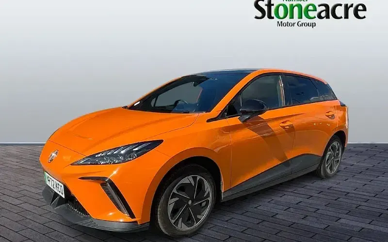 Used MG MG4 EV Trophy 150 kW (204 HP) 2024 Orange Hatchback