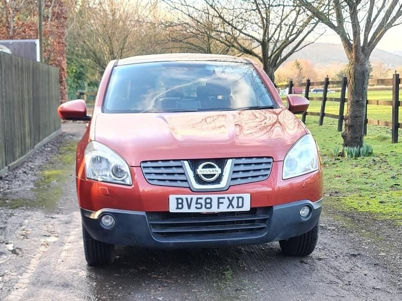 Used Nissan Qashqai Tekna 141 HP (103 kW) 2008 Orange SUV