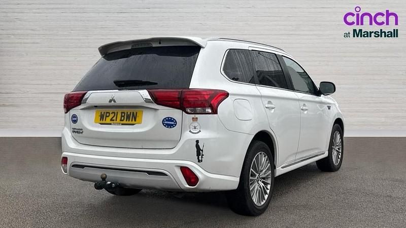 Used Mitsubishi Outlander P-HEV 224 HP (164 kW) 2021 White