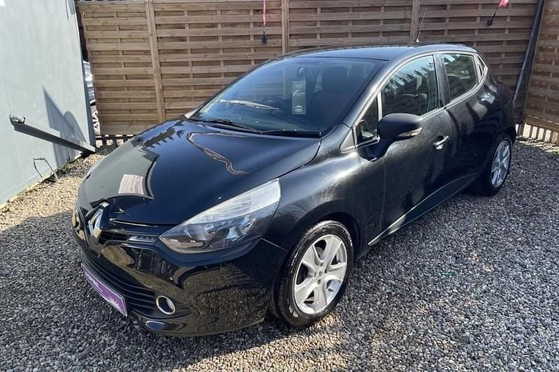 Used Renault Clio IV Expression+ 75 HP (55 kW) 2014 Black Hatchback