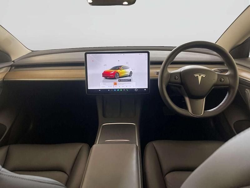 Usado Tesla Model 3 RWD 177 kW (241 HP) 2023 Cinzento Sedan